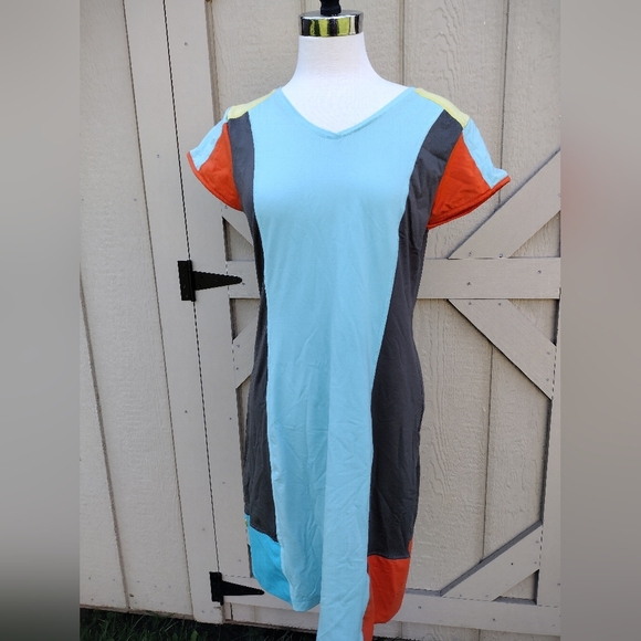 Title Nine Gidget Colorblock Dress Medium - Picture 1 of 7